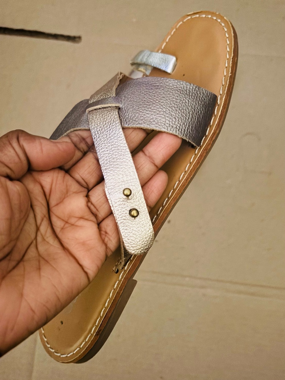 GAP Metallic Silver Toe-Loop Sandals